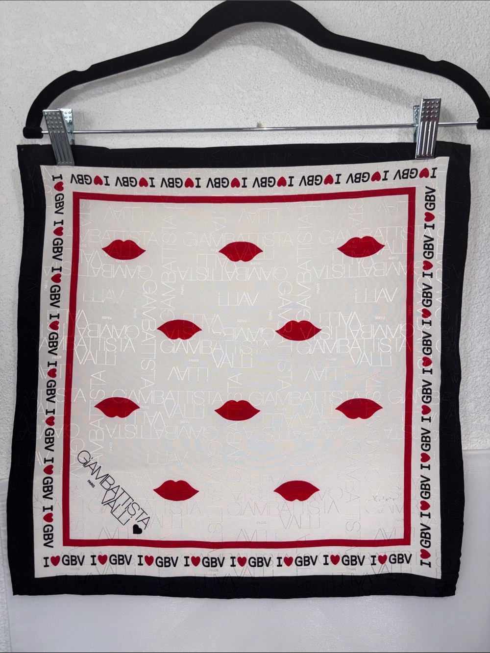 GIAMBATTISTA VALLI Red Lip Print Silk Scarf 100%Silk Size 16x16